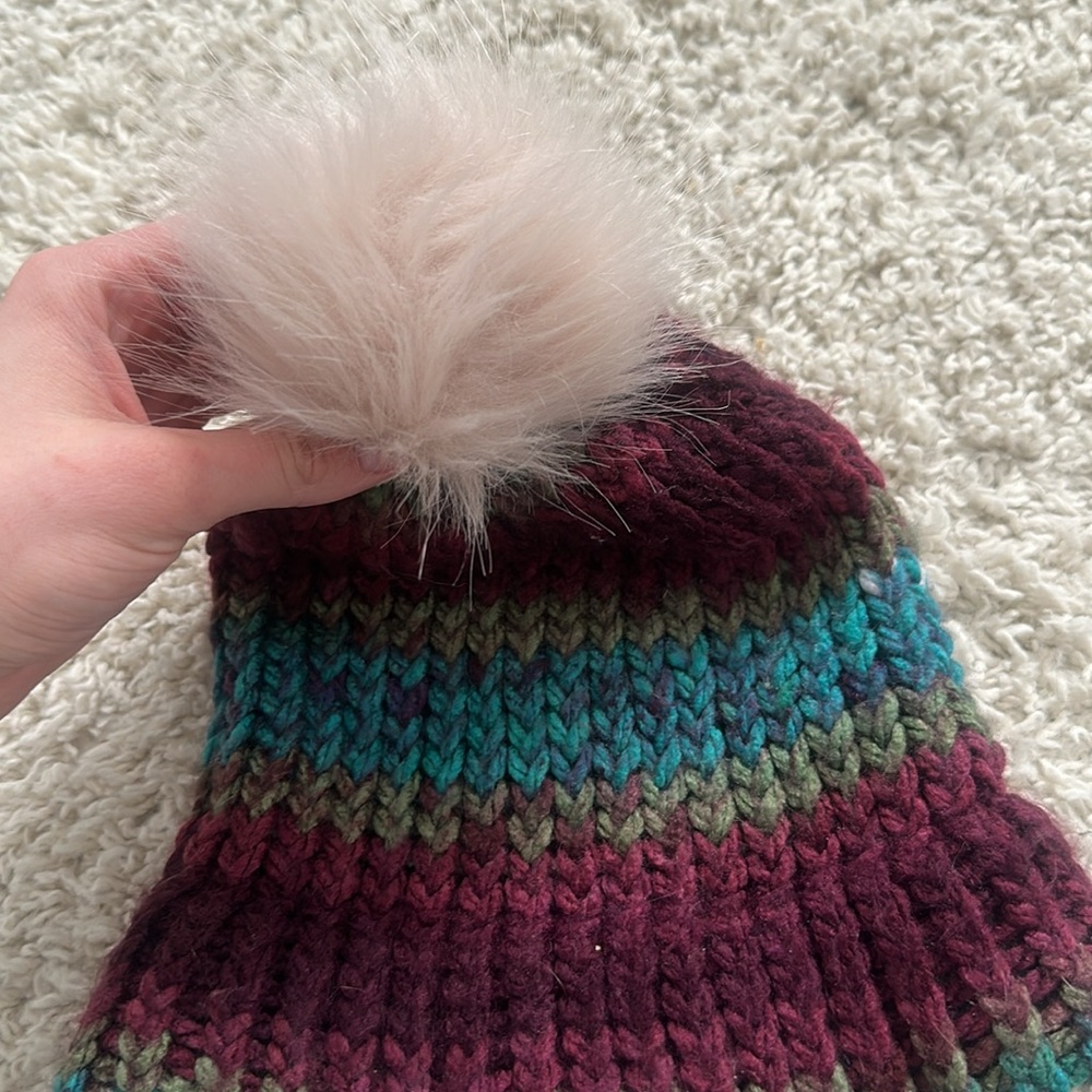 Hand knit winter hat - Picture 2 of 2